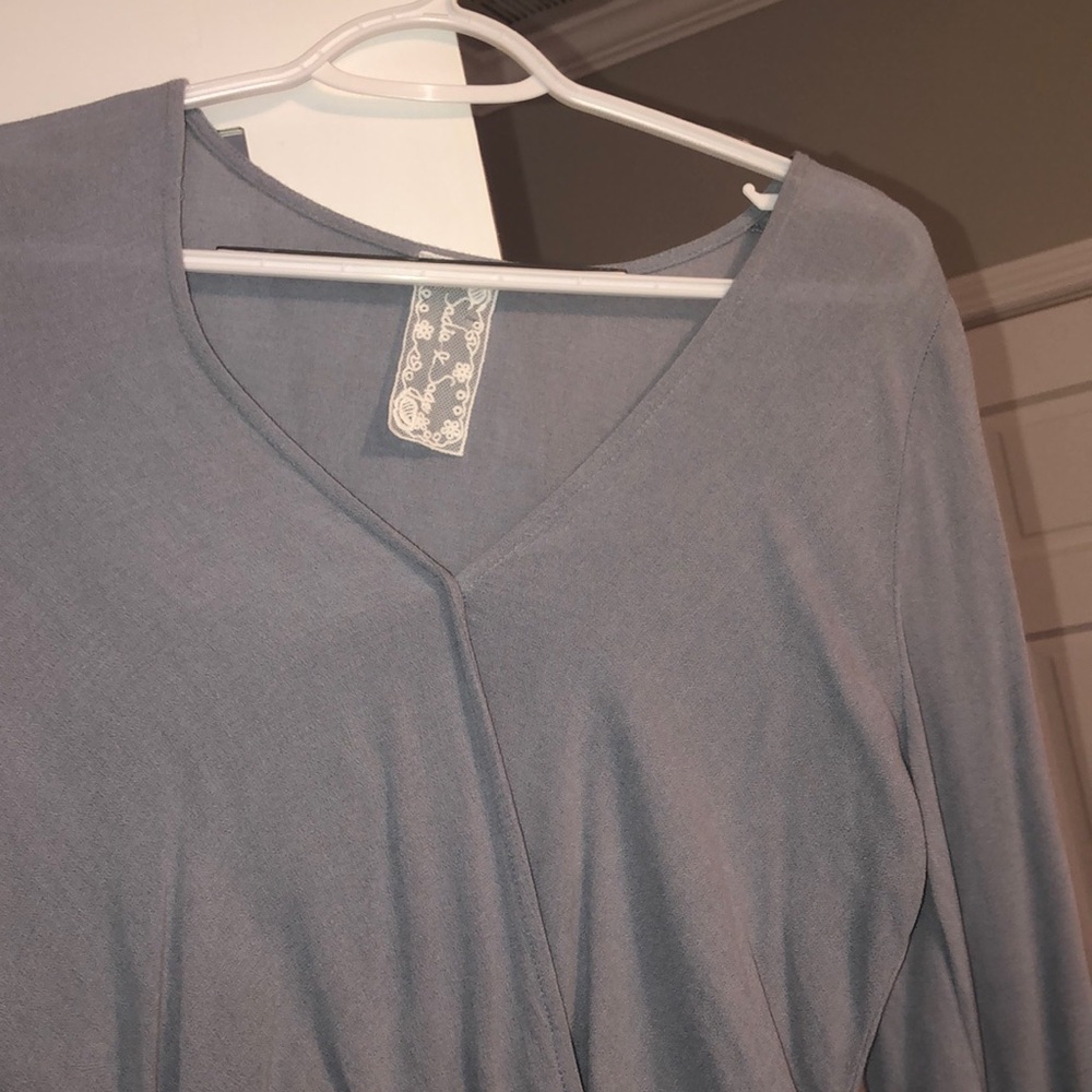 American Threads Light Blue Top - Picture 4 of 6
